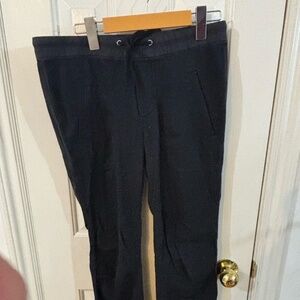 James Perse cargo like pants tie-up